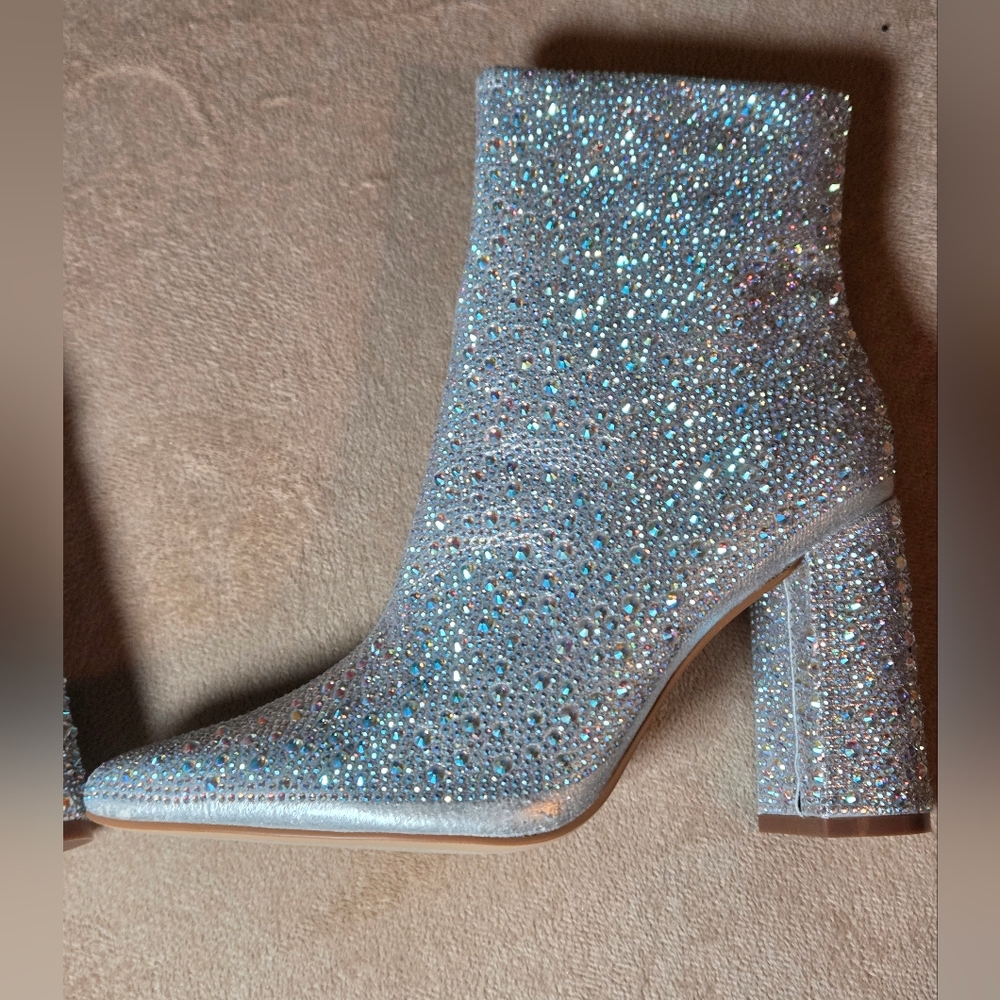 Lauren Lorraine "Jam" Silver Rhinestone Ankle Boots Size 6.5 NEW IN BOX - Picture 14 of 15